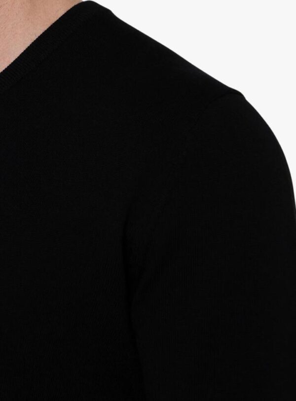 Arco Black Merino V-Neck Knit S - Peter Jackson