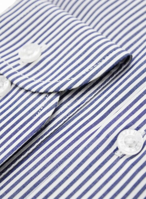 Rivioli Blue Stripe Shirt 39 - Peter Jackson